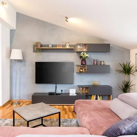 Marko Apartment *